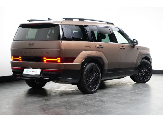 Hyundai Santa Fe 1.6 T-GDI PHEV Black Line 4WD 7p. | Afn. Trekhaak | Vol-Leder | Elektr. Stoelen | Adaptive Cruise... ActivLease financial lease