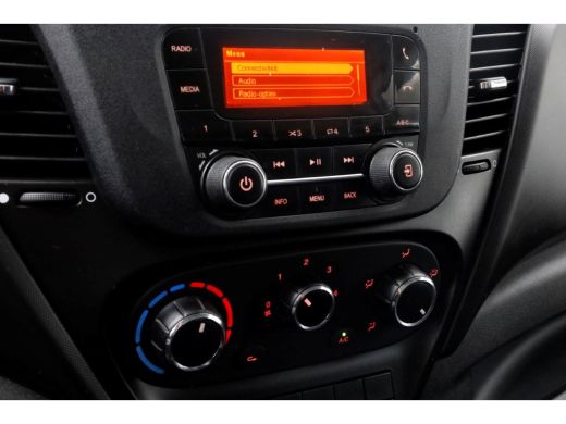 Iveco Daily 35C15 3.0 150pk L4H2 Dubbel Lucht Airco/Trekhaak 3500kg 03-2019 ActivLease financial lease