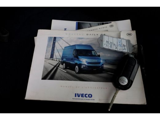 Iveco Daily 35C15 3.0 150pk L4H2 Dubbel Lucht Airco/Trekhaak 3500kg 03-2019 ActivLease financial lease