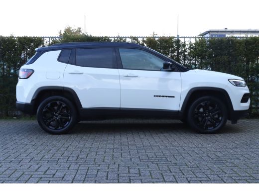 Jeep Compass 4xe 240 Plug-in Hybrid Electric Upland | Adaptieve Cruise | Stoel+Stuurverwarming | Navigatie | K... ActivLease financial lease