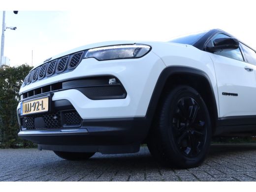 Jeep Compass 4xe 240 Plug-in Hybrid Electric Upland | Adaptieve Cruise | Stoel+Stuurverwarming | Navigatie | K... ActivLease financial lease