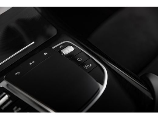 Mercedes-Benz EQC 400 4MATIC Business Solution Luxury 80 kWh | Panoramadak | Adaptive Cruise | Achteruitrijcamera |... ActivLease financial lease