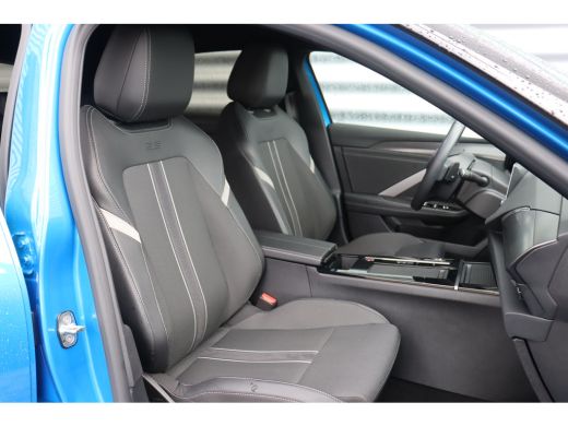 Opel Astra 1.2 TURBO 130PK GS-LINE AUTOMAAT / NAVI / LEDER / CLIMA / LED / PDC / AGR / 17" LMV / CAMERA / KE... ActivLease financial lease