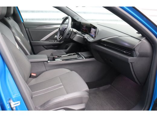 Opel Astra 1.2 TURBO 130PK GS-LINE AUTOMAAT / NAVI / LEDER / CLIMA / LED / PDC / AGR / 17" LMV / CAMERA / KE... ActivLease financial lease