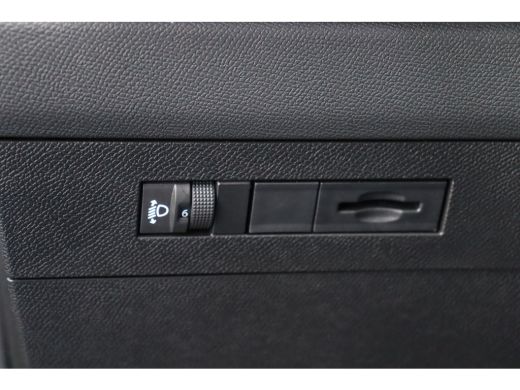 Opel Astra 1.2 TURBO 130PK GS-LINE AUTOMAAT / NAVI / LEDER / CLIMA / LED / PDC / AGR / 17" LMV / CAMERA / KE... ActivLease financial lease