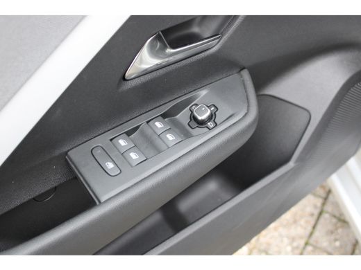 Opel Astra Sports Tourer 1.2 Turbo Business Edition / Navigatie / Camera / AGR / Stuur -en Stoelverwarmd / K... ActivLease financial lease