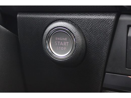 Opel Astra Sports Tourer 1.2 Turbo Business Edition / Navigatie / Camera / AGR / Stuur -en Stoelverwarmd / K... ActivLease financial lease