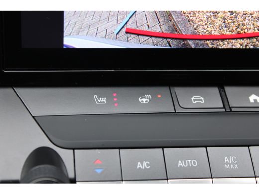 Opel Astra Sports Tourer 1.2 Turbo Business Edition / Navigatie / Camera / AGR / Stuur -en Stoelverwarmd / K... ActivLease financial lease