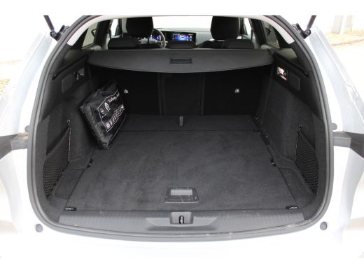 Opel Astra Sports Tourer 1.2 Turbo Business Edition / Navigatie / Camera / AGR / Stuur -en Stoelverwarmd / K... ActivLease financial lease