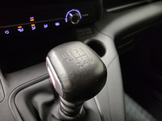 Opel Combo 1.2Turbo 111pk Benzine! ActivLease financial lease