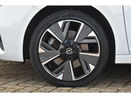 Opel Corsa-e Elegance 50 kWh 3 Fase | 1e Eig. | Dealeronderhouden | Stuur/Stoelverwarming | Navigatie | Half-L... ActivLease financial lease