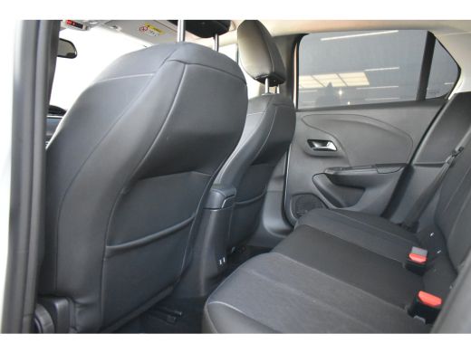 Opel Corsa-e Elegance 50 kWh 3 Fase | 1e Eig. | Dealeronderhouden | Stuur/Stoelverwarming | Navigatie | Half-L... ActivLease financial lease