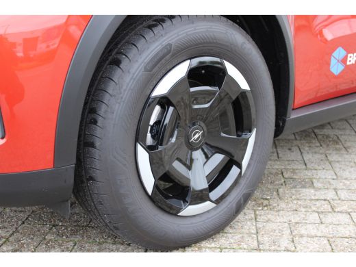 Opel Frontera Electric Edition 44 kWh / Navigatie / Camera / Parkeersensoren / Draadloos telefoonlader / DAB / LED ActivLease financial lease