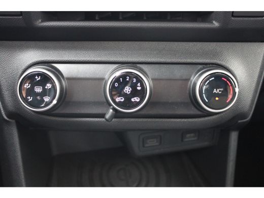 Opel Frontera Electric Edition 44 kWh / Navigatie / Camera / Parkeersensoren / Draadloos telefoonlader / DAB / LED ActivLease financial lease