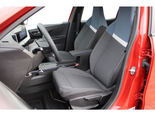 Opel Frontera Electric Edition 44 kWh / Navigatie / Camera / Parkeersensoren / Draadloos telefoonlader / DAB / LED ActivLease financial lease