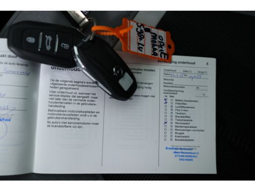 Opel Mokka-e Level 3 50 kWh | Camera | Climate Control | Parkeersensoren | Led | Lichtmetalen velgen | Apple C... ActivLease financial lease