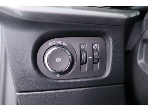 Opel Mokka-e Level 3 50 kWh | Camera | Climate Control | Parkeersensoren | Led | Lichtmetalen velgen | Apple C... ActivLease financial lease