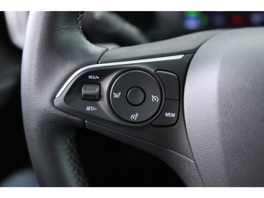 Opel Mokka-e Level 3 50 kWh | Camera | Climate Control | Parkeersensoren | Led | Lichtmetalen velgen | Apple C... ActivLease financial lease