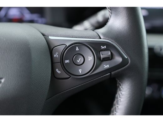 Opel Mokka-e Level 3 50 kWh | Camera | Climate Control | Parkeersensoren | Led | Lichtmetalen velgen | Apple C... ActivLease financial lease