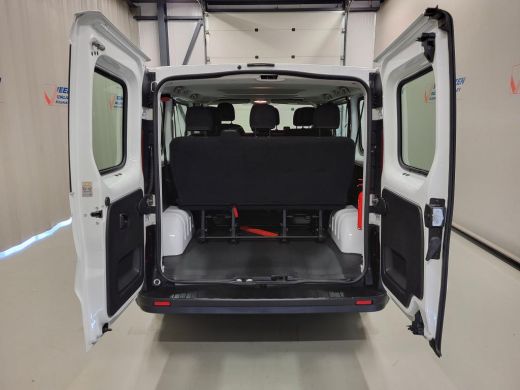 Opel Vivaro 1.6CDTI 9-Personenbus - Excl. BTW / BPM vrij Euro 6! ActivLease financial lease