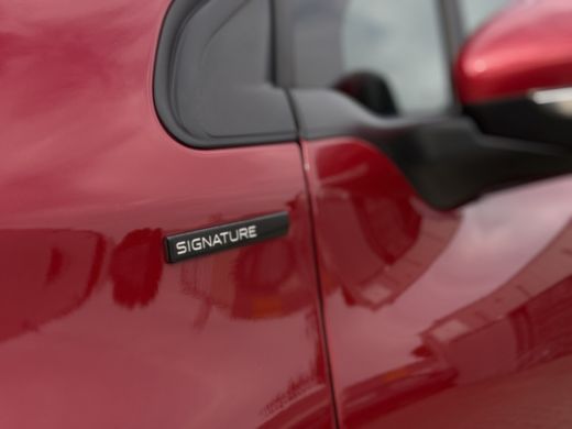 Peugeot 2008 110pk Signature | Airco | Buitenspiegels elektrisch inklapbaar | Cruise control ActivLease financial lease