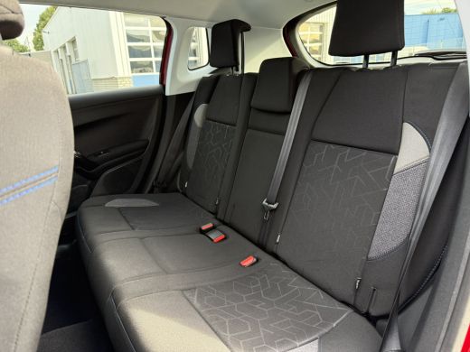 Peugeot 2008 110pk Signature | Airco | Buitenspiegels elektrisch inklapbaar | Cruise control ActivLease financial lease