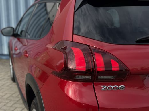 Peugeot 2008 110pk Signature | Airco | Buitenspiegels elektrisch inklapbaar | Cruise control ActivLease financial lease