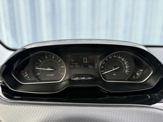 Peugeot 2008 110pk Signature | Airco | Buitenspiegels elektrisch inklapbaar | Cruise control ActivLease financial lease