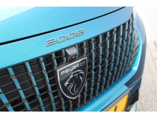 Peugeot 2008 1.2 Hybrid 136 GT | Automaat | Navigatie | Camera | Panorama/schuifdak | Mild Hybrid | Nieuw model | ActivLease financial lease