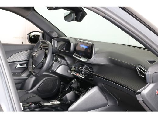 Peugeot 2008 1.2 Hybrid 136 GT | Navi | Camera | Ad. Cruise control | LMV 17'|  Keyless Entry | Apple Carplay ... ActivLease financial lease