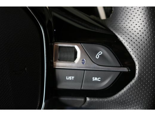 Peugeot 2008 1.2 Hybrid 136 GT | Navi | Camera | Ad. Cruise control | LMV 17'|  Keyless Entry | Apple Carplay ... ActivLease financial lease