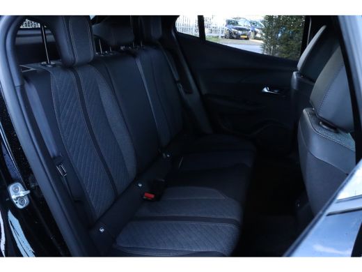 Peugeot 2008 1.2 Hybrid 145 Allure | Adaptieve Cruise | 360 Camera | Navi | Carplay | Keyless | Dodehoekdetectie ActivLease financial lease