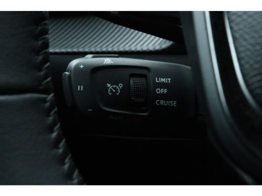 Peugeot 208 1.2 Hybrid 110 e-DCS6 Allure | Adaptieve Cruise | 360 Camera | Navigatie | Carplay | LED ActivLease financial lease