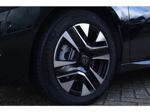 Peugeot 208 1.2 Hybrid 110 e-DCS6 Allure | Adaptieve Cruise | 360 Camera | Navigatie | Carplay | LED ActivLease financial lease