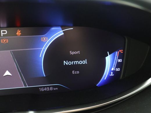 Peugeot 3008 1.2 HYBRID 145 PK AUT. GT / GT-LINE + STOELVERW. | CAMERA | ADAPTIVE CRUISE | CARPLAY | 18 INCH ActivLease financial lease