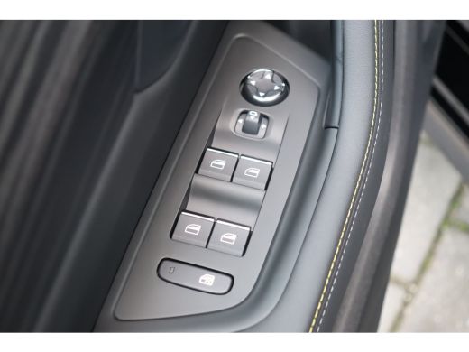 Peugeot 508 PSE 1.6 HYBRID 360PK SPORT ENGINEERED AUTOMAAT / NAVI / LEDER / CLIMA / PDC / 20" LMV / CAMERA / ... ActivLease financial lease