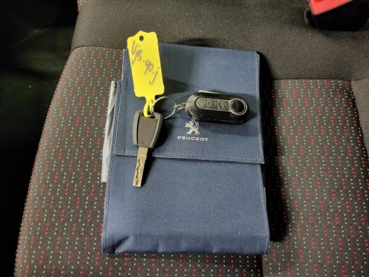 Peugeot Boxer 2.2BlueHDi L2/H2 Euro 6! ActivLease financial lease