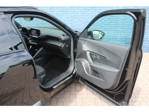 Peugeot e-2008 EV GT 54 kWh | Navigatie | Camera | Fase 3 | Adaptieve cruise | All season | BTW | Nieuw model | ActivLease financial lease