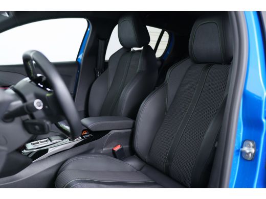 Peugeot e-208 EV GT 350 50 kWh | Adaptive Cruise | Camera | Keyless | Stoelverwarming | Cliamte Control | 10" T... ActivLease financial lease