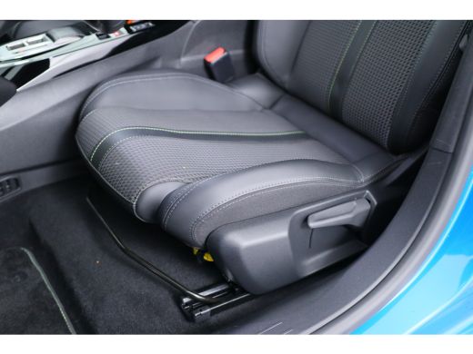 Peugeot e-208 EV GT 350 50 kWh | Adaptive Cruise | Camera | Keyless | Stoelverwarming | Cliamte Control | 10" T... ActivLease financial lease