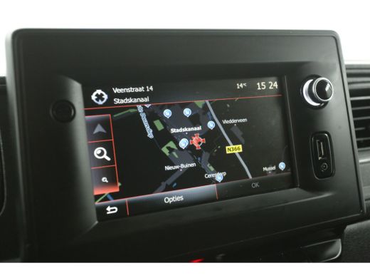 Renault Master T35 2.3 dCi 150PK L2H2 | Automaat | Airco | Cruise | Carplay | Trekh. | 2xSchuifdeur | Parkeersens. ActivLease financial lease