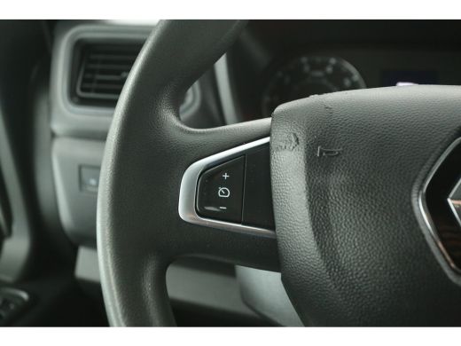 Renault Master T35 2.3 dCi 150PK L2H2 | Automaat | Airco | Cruise | Carplay | Trekh. | 2xSchuifdeur | Parkeersens. ActivLease financial lease