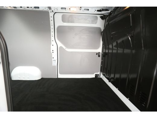 Renault Master T35 2.3 dCi 150PK L2H2 | Automaat | Airco | Cruise | Carplay | Trekh. | 2xSchuifdeur | Parkeersens. ActivLease financial lease