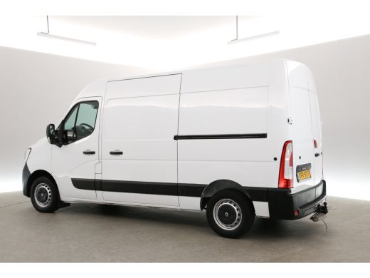 Renault Master T35 2.3 dCi 150PK L2H2 | Automaat | Airco | Cruise | Carplay | Trekh. | 2xSchuifdeur | Parkeersens. ActivLease financial lease