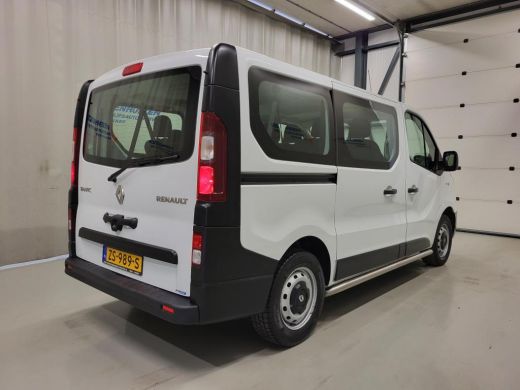Renault Trafic Passenger 1.6dCi 8-Personenbus - Excl. BTW / BPM vrij Euro 6! ActivLease financial lease