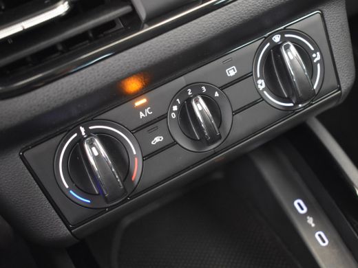 Skoda Kamiq 1.0 TSI 7-DSG Automaat Ambition l Apple Car Play & Android Auto l DAB l LED koplampen l 16" 10 sp... ActivLease financial lease