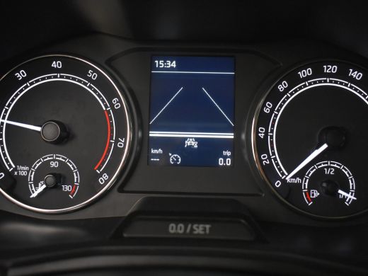 Skoda Kamiq 1.0 TSI Ambition 110 pk | Apple Carplay Android Auto | Cruise Control | 16"LMV ActivLease financial lease