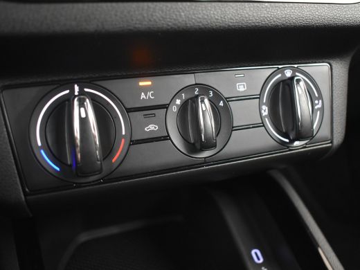 Skoda Kamiq 1.0 TSI Ambition 110 pk | Apple Carplay Android Auto | Cruise Control | 16"LMV ActivLease financial lease