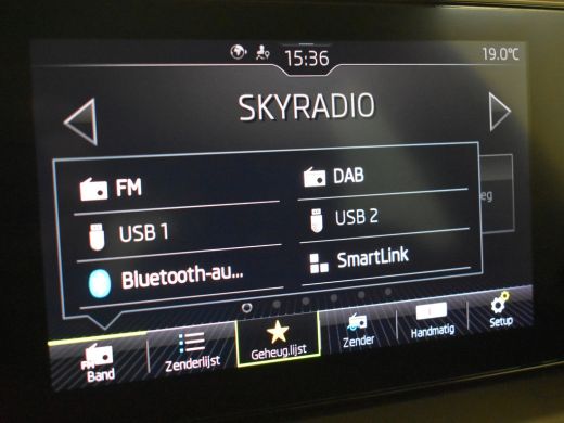 Skoda Kamiq 1.0 TSI Ambition 110 pk | Apple Carplay Android Auto | Cruise Control | 16"LMV ActivLease financial lease