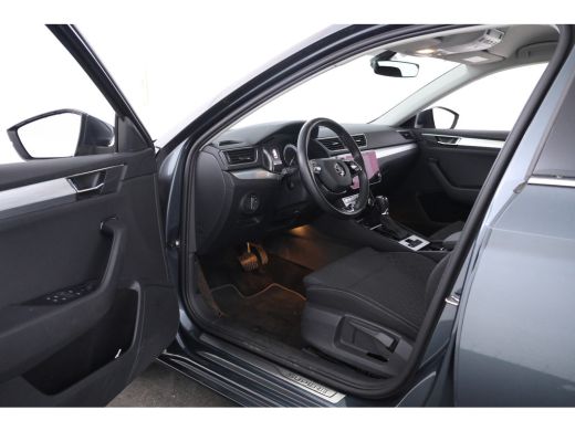 Skoda Superb Combi 1.4 TSI iV Business Edition Plus Navigatie, Climate, Lmv, ActivLease financial lease